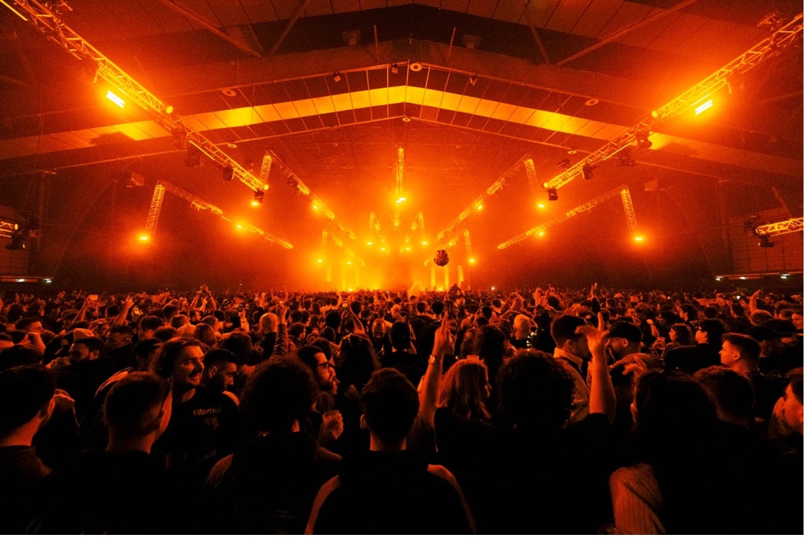 La mise en avant de la scène locale et des artistes émergent reste très importante pour les festivals